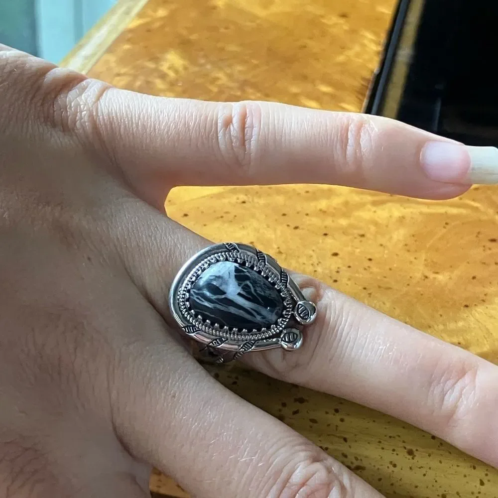 Genuine White Buffalo Sterling Silver Horseshoe Ring Size 7